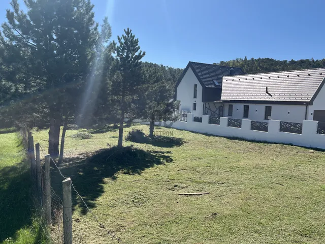 Eladó telek Vonyarcvashegy 1001 nm