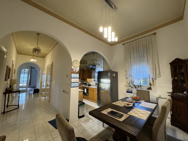 Eladó ház Keszthely 250 nm