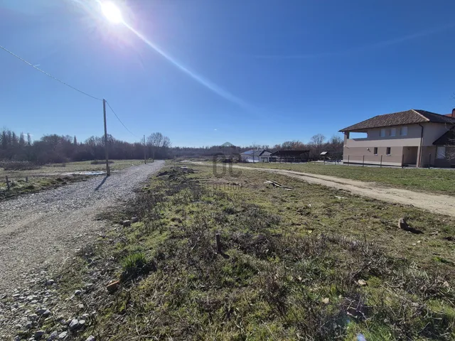 Eladó telek Gyenesdiás 859 nm