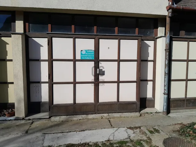 Eladó garázs Keszthely 18 nm