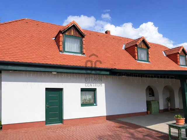 Eladó ház Cserszegtomaj 220 nm