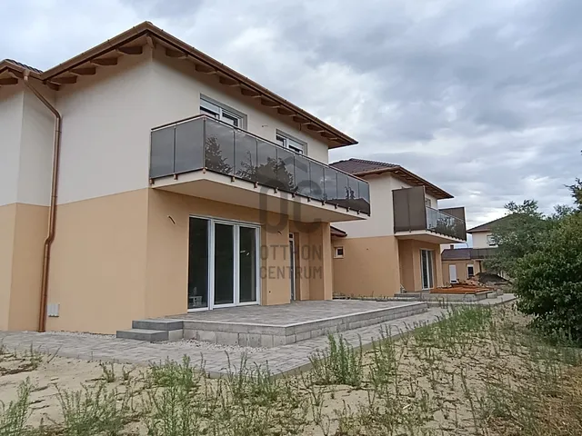 Eladó ház Keszthely, Kertváros 118 nm