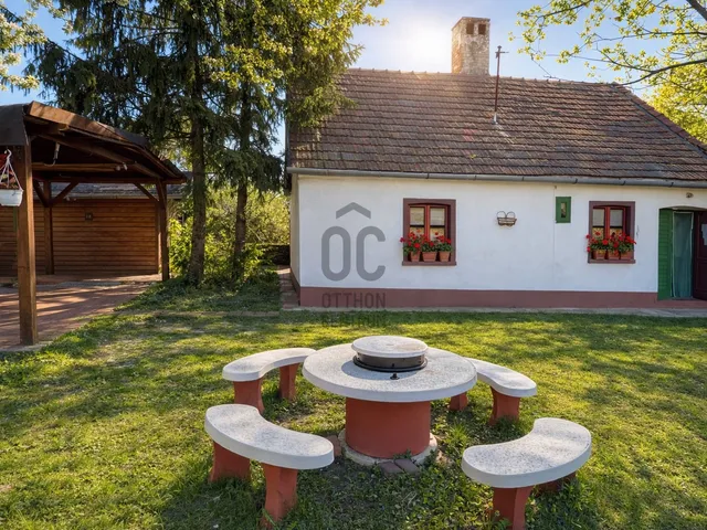 Eladó ház Sümegprága 45 nm