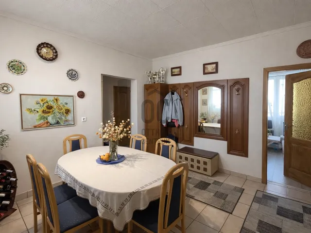 Eladó lakás Tapolca, Keleti városrész 76 nm