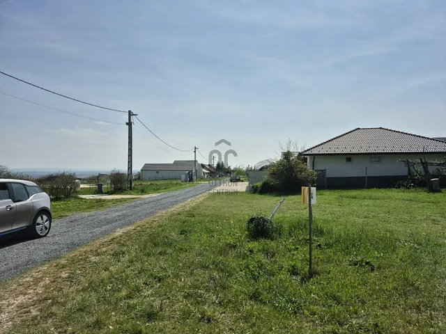 Eladó telek Alsópáhok 1221 nm