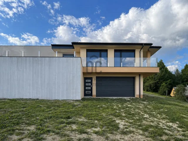 Eladó ház Cserszegtomaj 260 nm