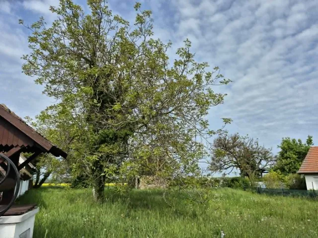 Eladó telek Balatonberény 692 nm