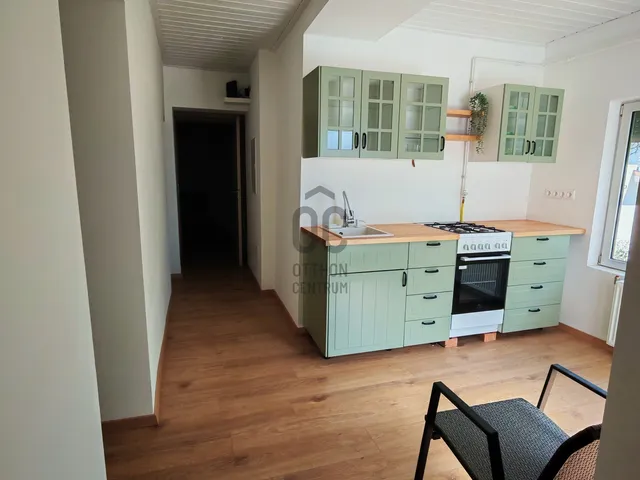 Eladó nyaraló Balatonszepezd 96 nm
