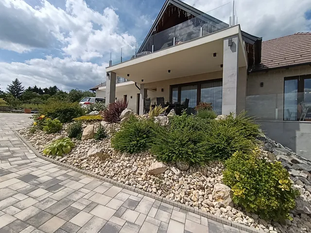 Eladó ház Cserszegtomaj 387 nm