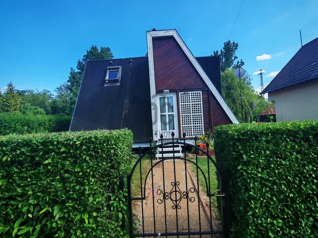 Eladó nyaraló Balatonberény 80 nm