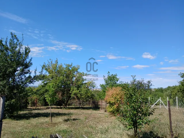 Eladó telek Sümeg 2472 nm