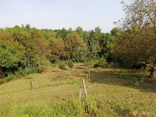 Eladó telek Bazsi 4077 nm