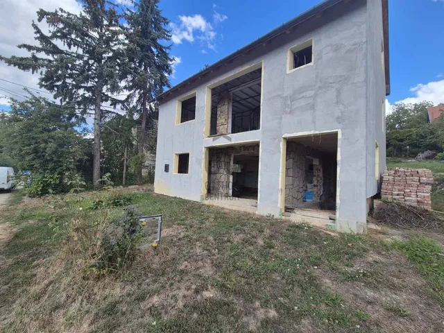 Eladó nyaraló Keszthely, Kertváros 160 nm