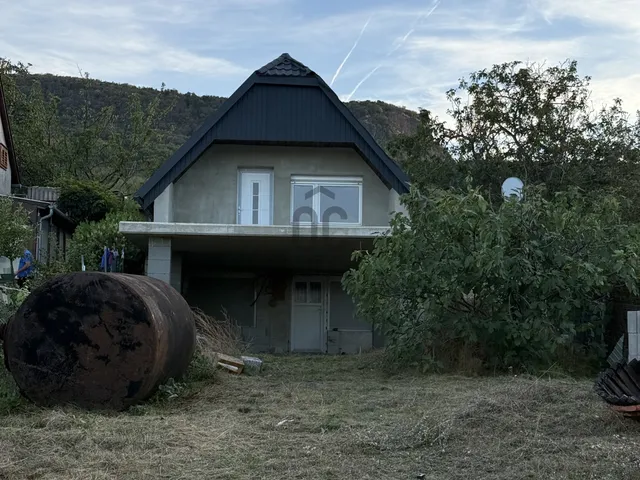 Eladó nyaraló Badacsonytomaj 120 nm