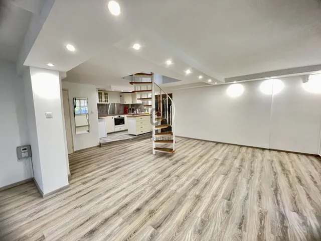 Eladó ház Szentendre 170 nm