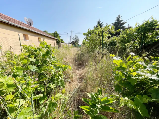 Eladó telek Mogyoród 1022 nm