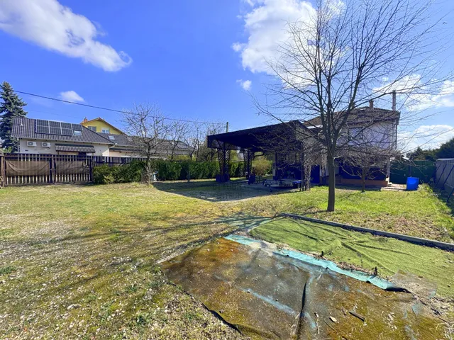 Eladó ház Budapest XVI. kerület, Árpádföld 200 nm