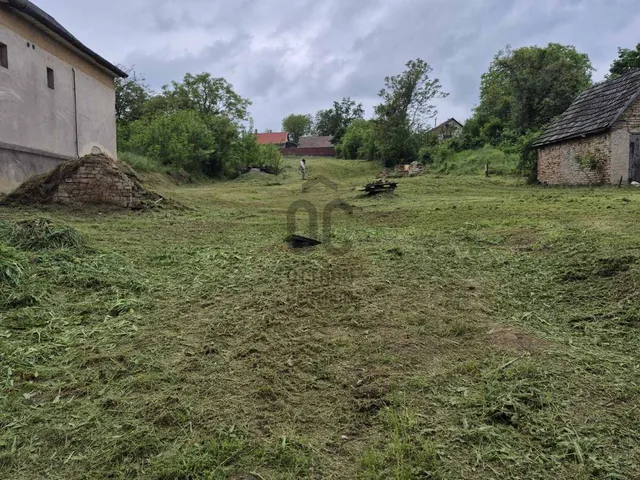 Eladó telek Vácegres 1654 nm