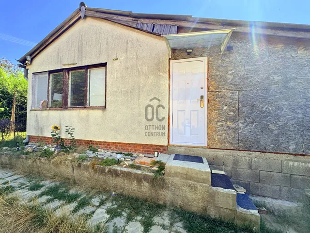 Eladó üdülő és hétvégi ház Vác, Buki, Tavirózsa utca 50 nm