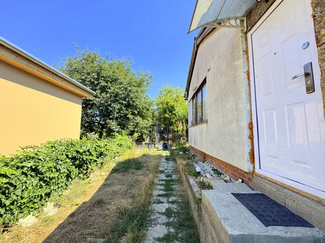Eladó nyaraló Vác, Buki, Tavirózsa utca 50 nm
