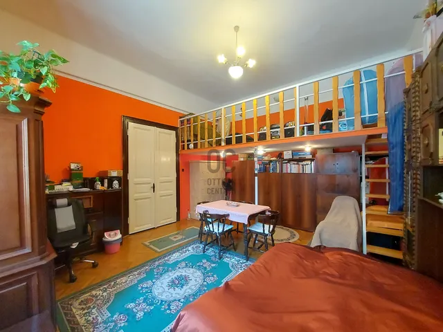 Eladó lakás Budapest VI. kerület 80 nm