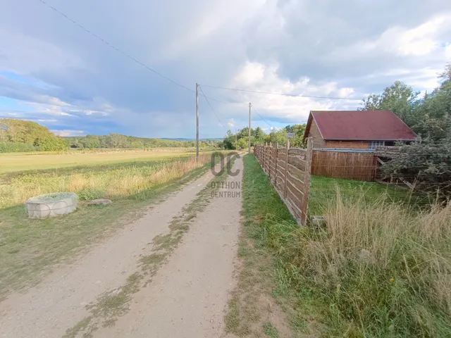 Eladó mezőgazdasági ingatlan Csomád 2928 nm