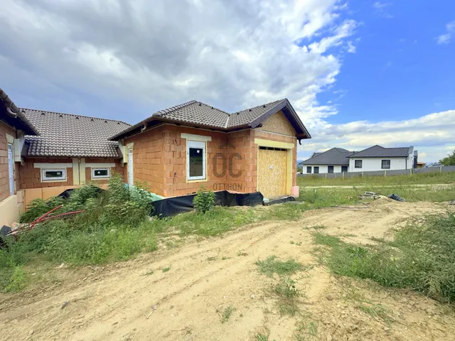 Eladó ház Szada 99 nm