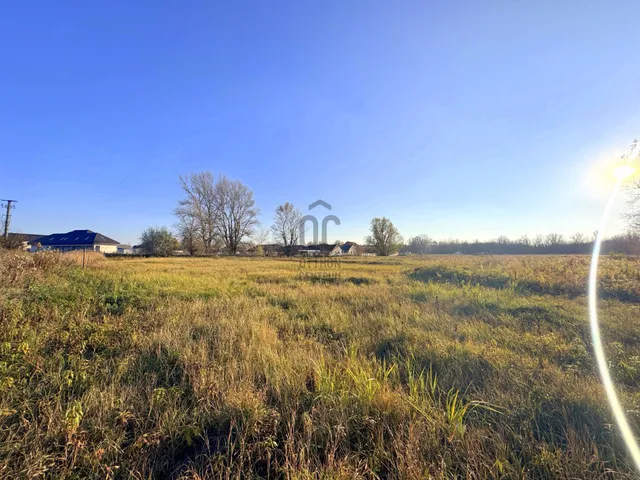 Eladó telek Szada 1720 nm