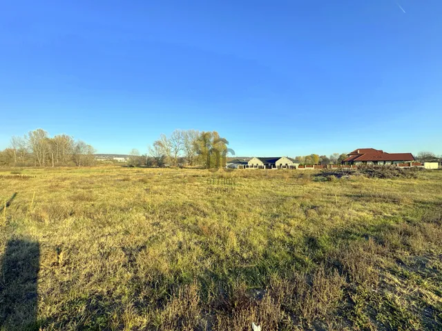 Eladó telek Szada 1719 nm