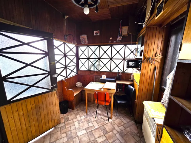 Eladó lakás Pécel 54 nm