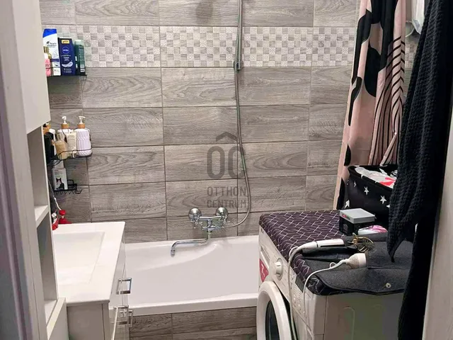 Eladó lakás Gödöllő, Szent István tér 58 nm