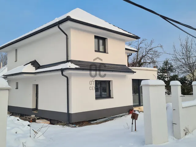 Eladó ház Pomáz 140 nm