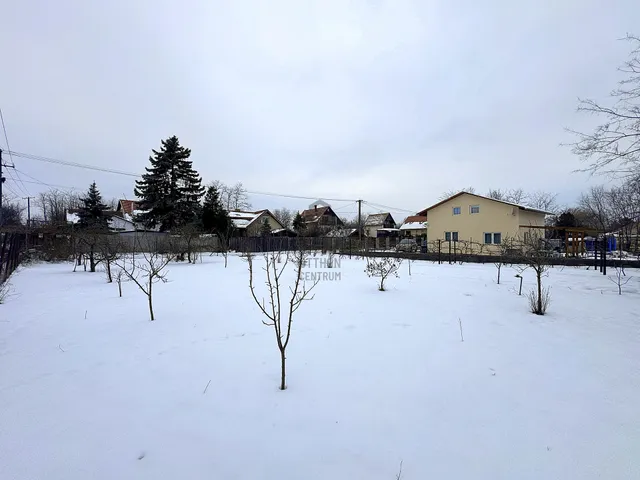 Eladó telek Fót, Kurta utca 999 nm