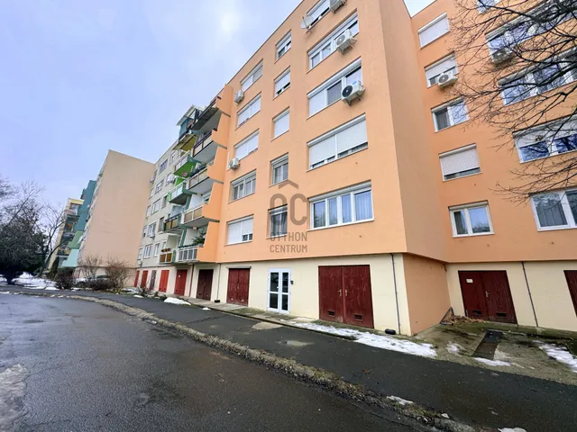 Eladó lakás Gödöllő, Kossuth Lajos utca 34 nm