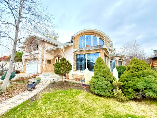 Eladó ház Dunakeszi 287 nm