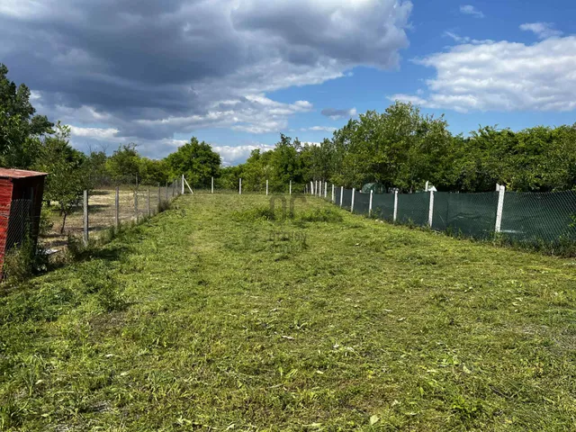 Eladó telek Tóalmás 695 nm