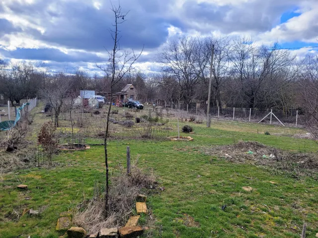 Eladó telek Tóalmás 801 nm