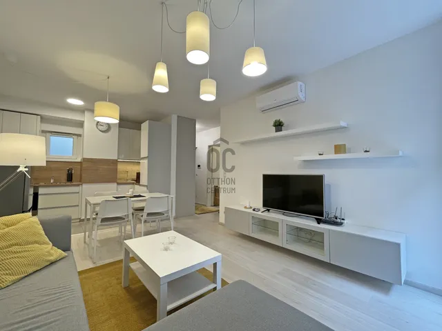 Eladó lakás Budapest VIII. kerület, Corvin negyed, Corvin sétány 43 nm