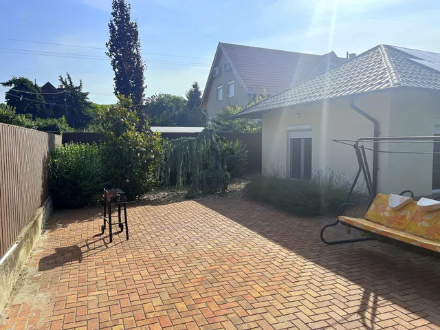 Eladó ház Fót, Kisalag, Madách Imre utca 198 nm