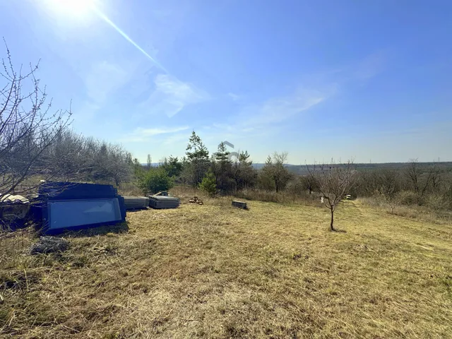 Eladó telek Isaszeg 4233 nm