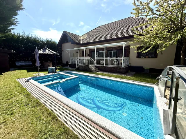 Eladó ház Pomáz 170 nm