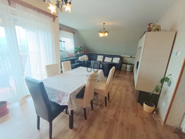 Eladó lakás Vác, Deákvár 82 nm