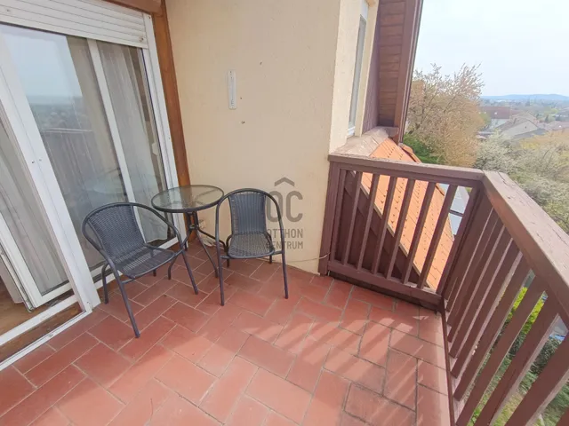 Eladó lakás Vác, Deákvár 82 nm