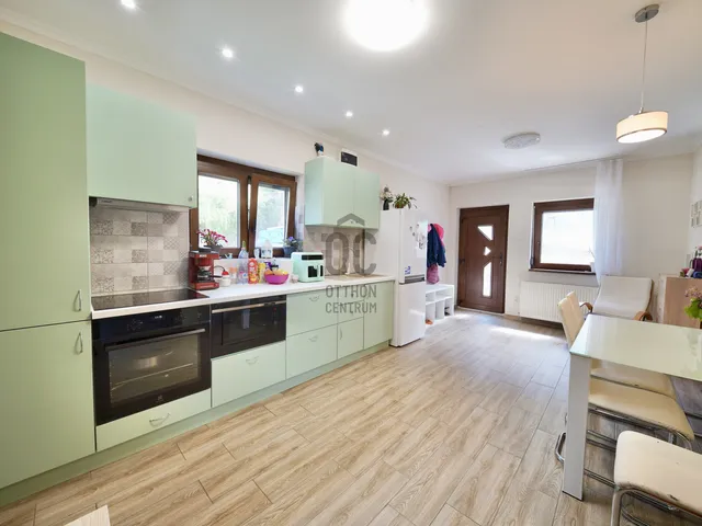 Eladó ház Aszód, Belváros 65 nm