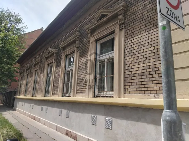 Eladó lakás Budapest X. kerület, Ligettelek 90 nm