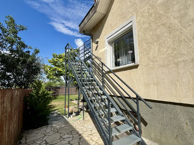 Eladó lakás Budapest XVII. kerület, Madárdomb 105 nm