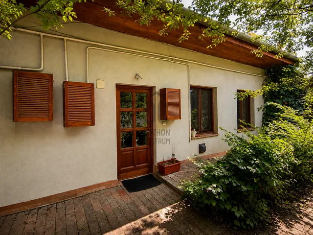 Eladó lakás Budapest XV. kerület, Rákospalota, Rákos út 38 nm