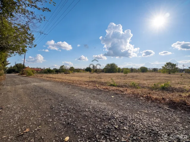 Eladó telek Vác, Csatamező, Galsai Kovách Ernő utca 1124 nm