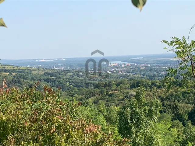 Eladó telek Vác 3287 nm