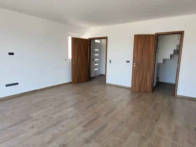 Eladó lakás Vác, Alsóváros 71 nm